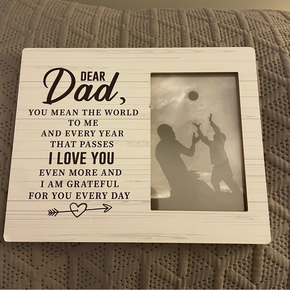 Dear Dad Grey Sentiment 4 x 6 Photo Frame